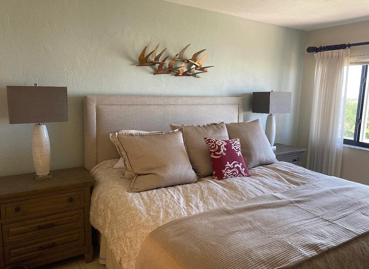 2 bed, 1090 sqft, $5,000 — Photo 3