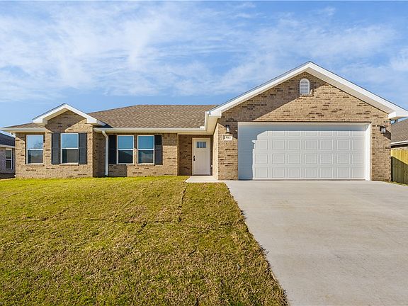 2nd image of 916 S Green Heron Ln