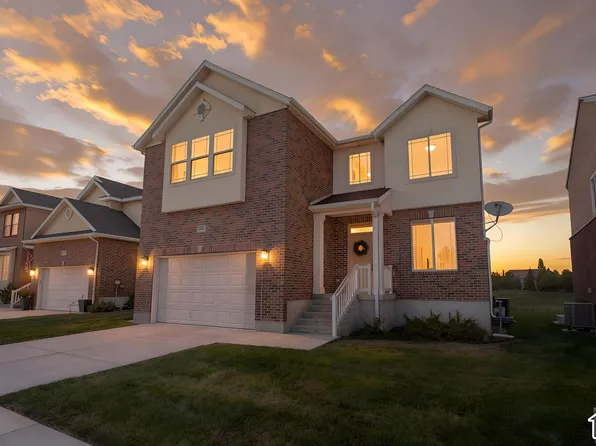 3536 W Brookshire Dr, Syracuse, UT 84075