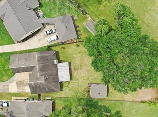 7443 Woodoak Dr, Houston, TX 77040