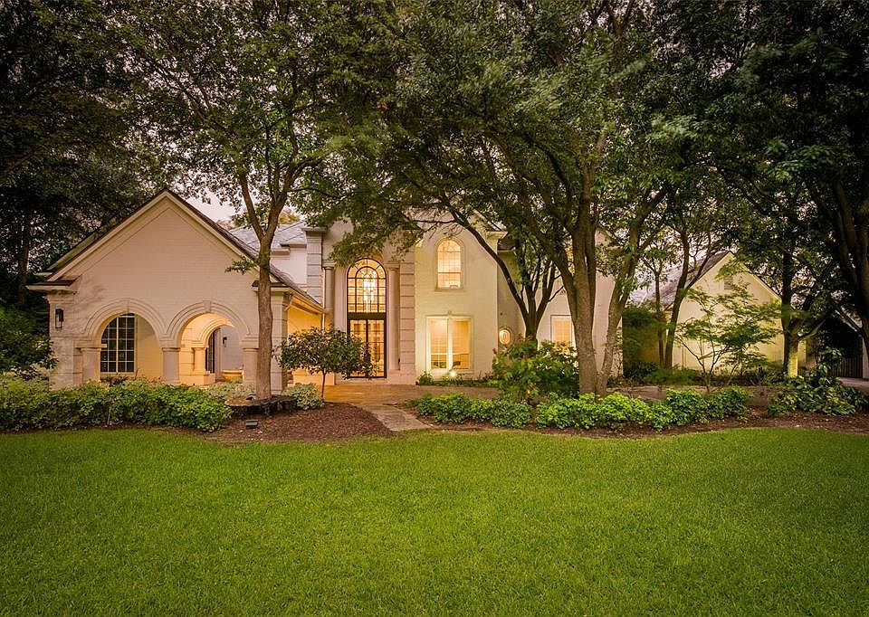 1st image of 2204 Plantation Ln