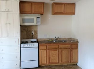 8209 Foothill Blvd APT 4, Sunland, CA 91040