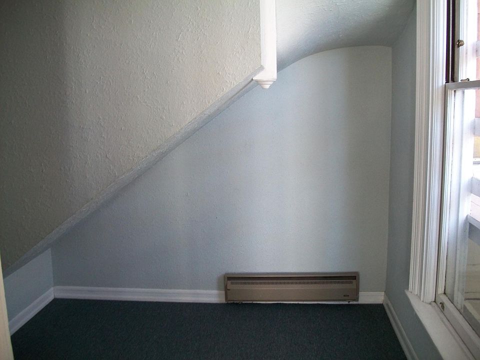Small Bedroom