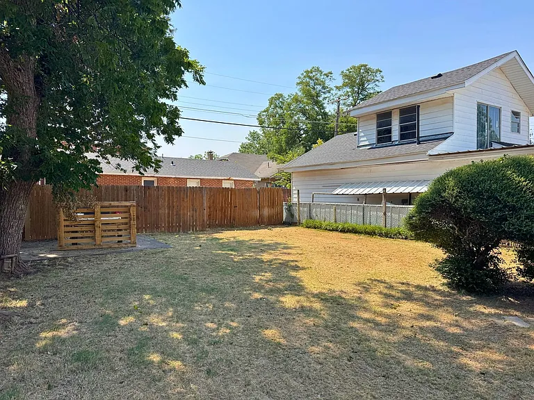 1411 Garfield St — Photo 20