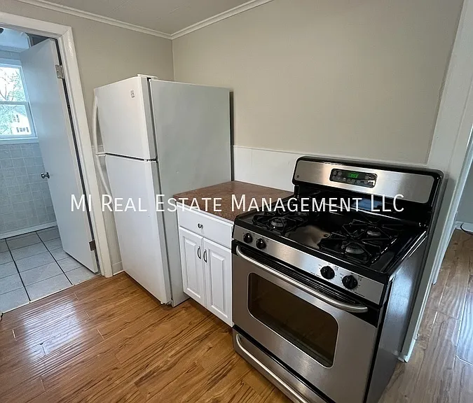 212 E Grant St #2 — Photo 2