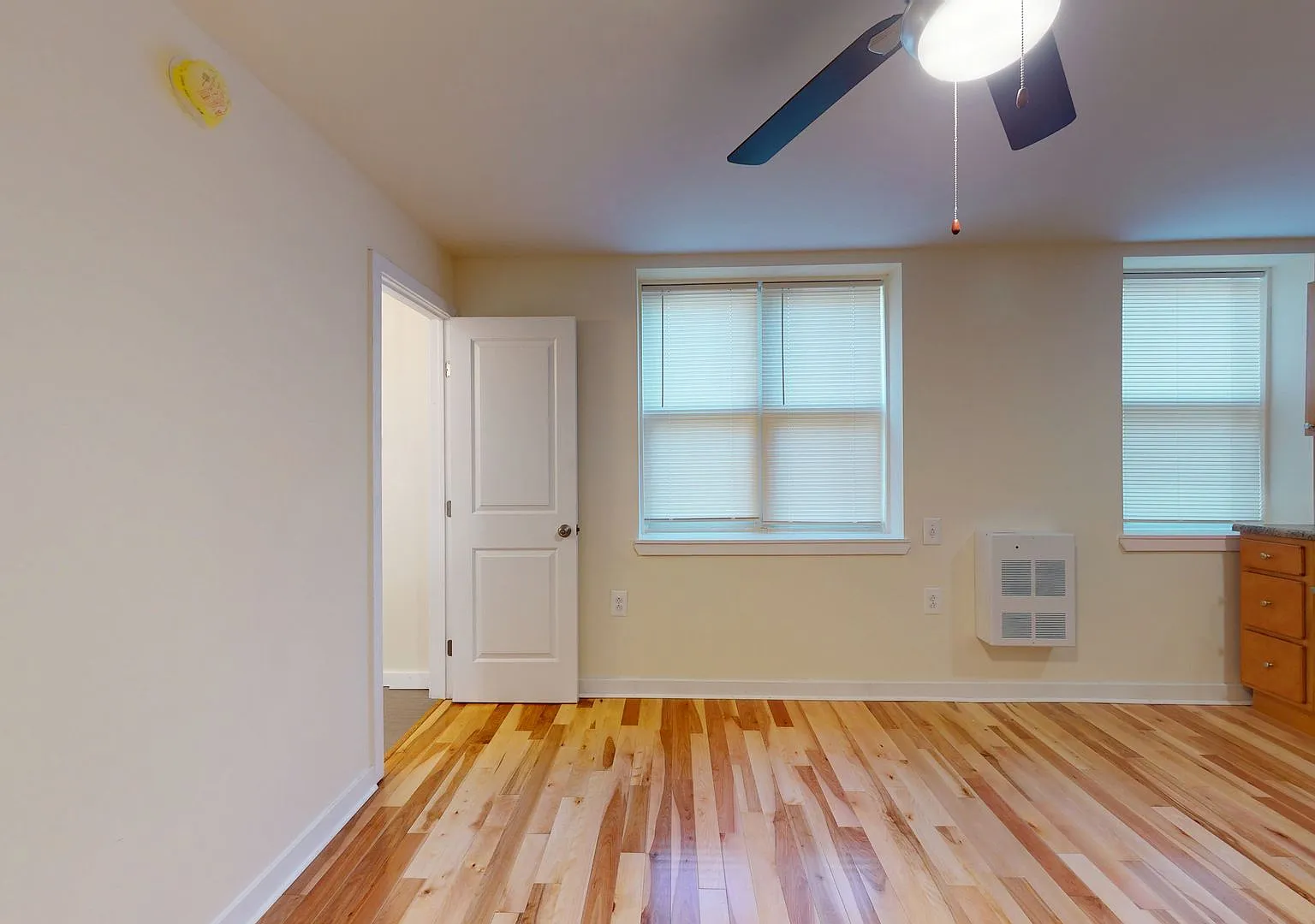 Sherwood Court Apartments — Photo 4