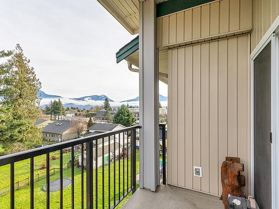 2nd image of 46053 Chilliwack Central Rd #308