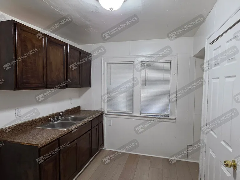 14602 Winthrop St #2 — Photo 17