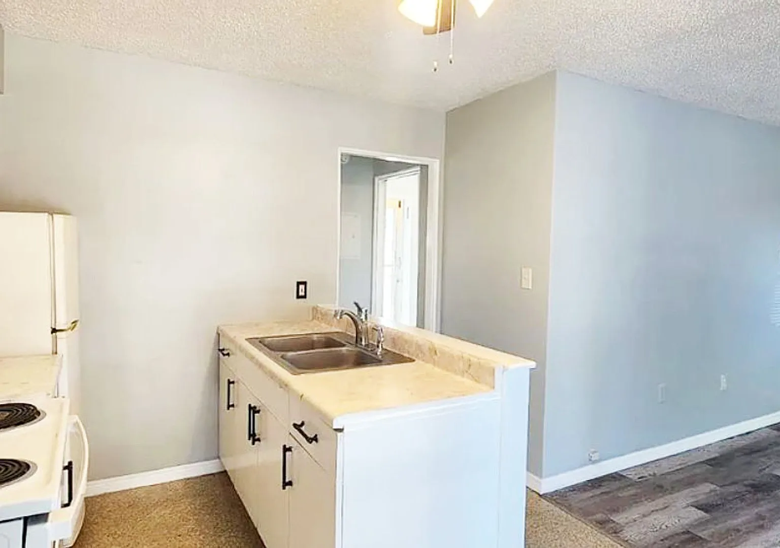7317 46th Ave N (Units 1-6) St. Petersburg, FL 33709 — Photo 2