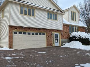 1883 Pond Rd, Hinesburg, VT 05461