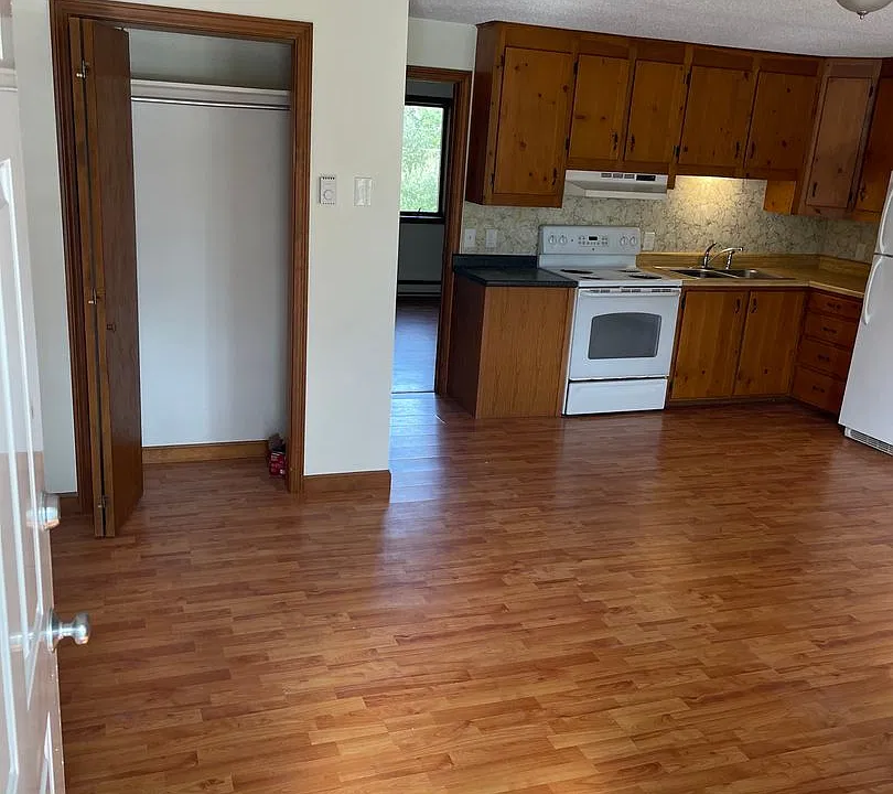 11 Wolf Den Dr
