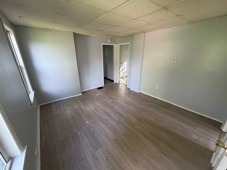 322 Shuart Ave #1 — Photo 8
