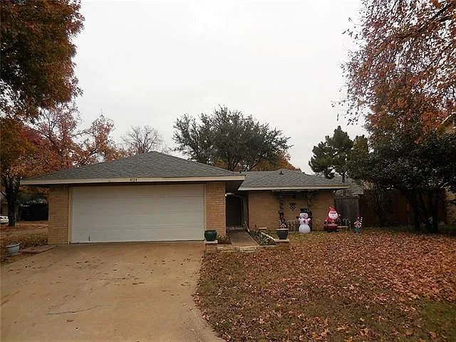 4124 Buckthorn Ct — Photo 1