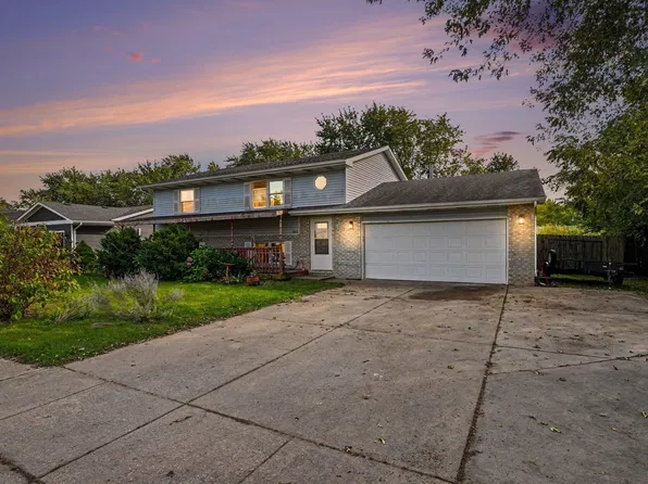 641 Seminole Dr, Lowell, IN 46356