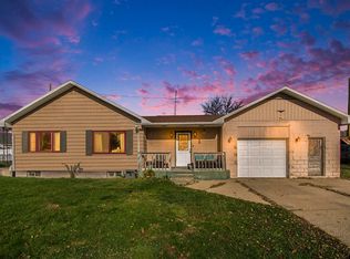 1004 Illinois St, Walkerton, IN 46574