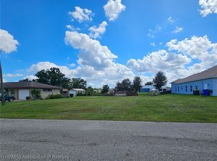 137 Citrus Rd NE, Lake Placid, FL 33852