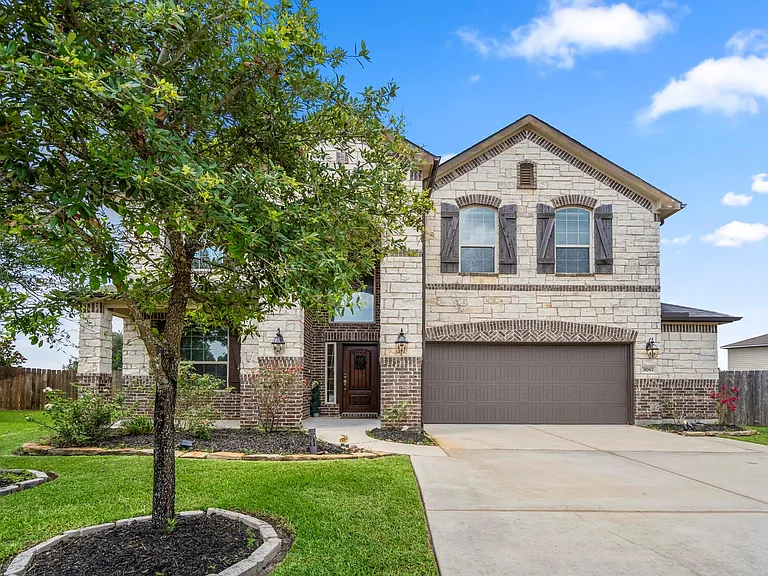 31767 Chapel Rock Ln — Photo 2