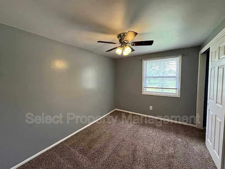 7021 Omaha Ct — Photo 13