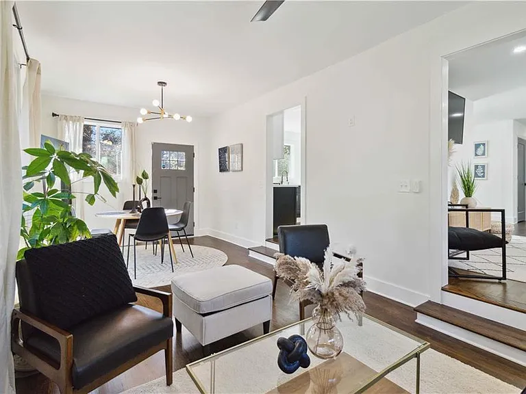 2995 Pasadena Dr — Photo 9