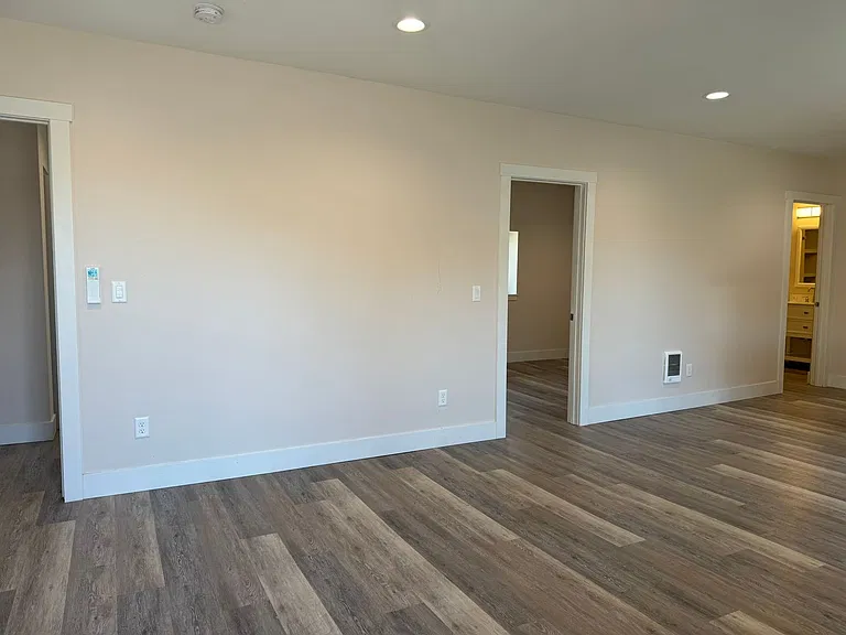 2236 Burlington Ave — Photo 3