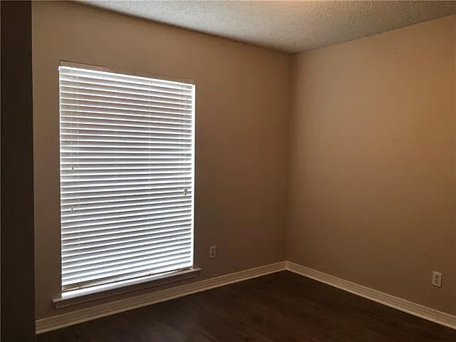 1064 Clairise Ct — Photo 24