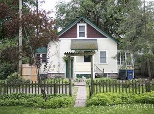 410 Garfield Ave NW, Grand Rapids, MI 49504