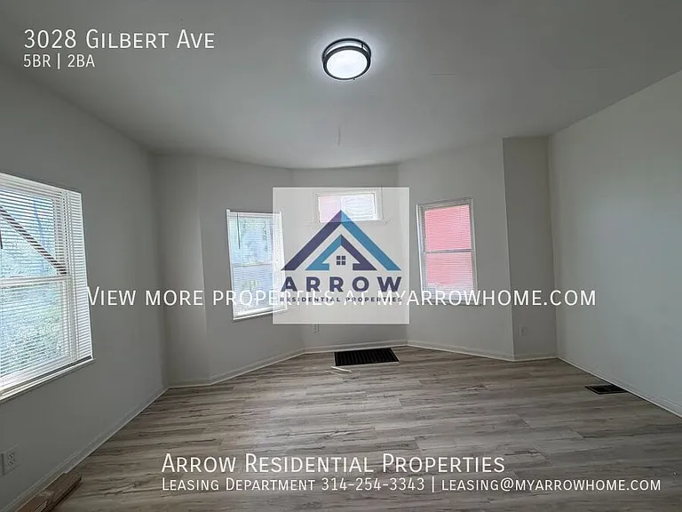3028 Gilbert Ave — Photo 3