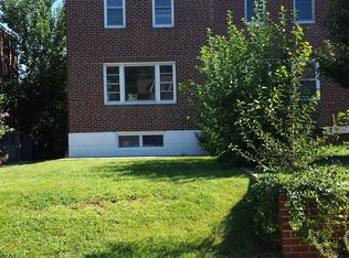 1205 Saint Vincent St, Philadelphia, PA 19111