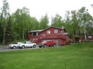 10439 Crest View Ln, Eagle River, AK 99577