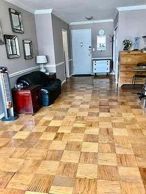 Sold by essential NEW YORK Real Estate | media 2