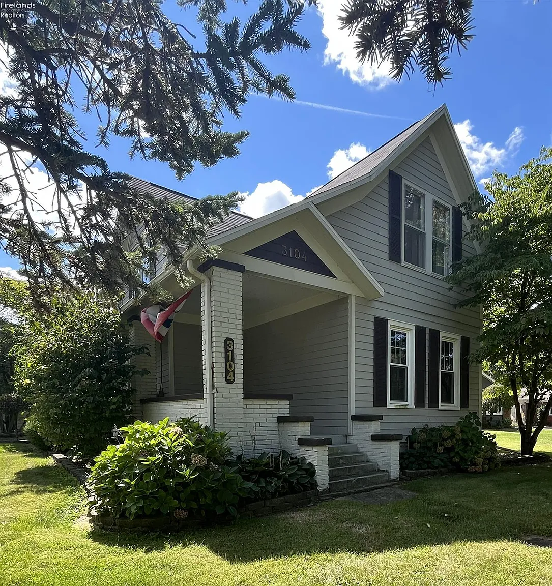 3104 Hull Rd photo 1
