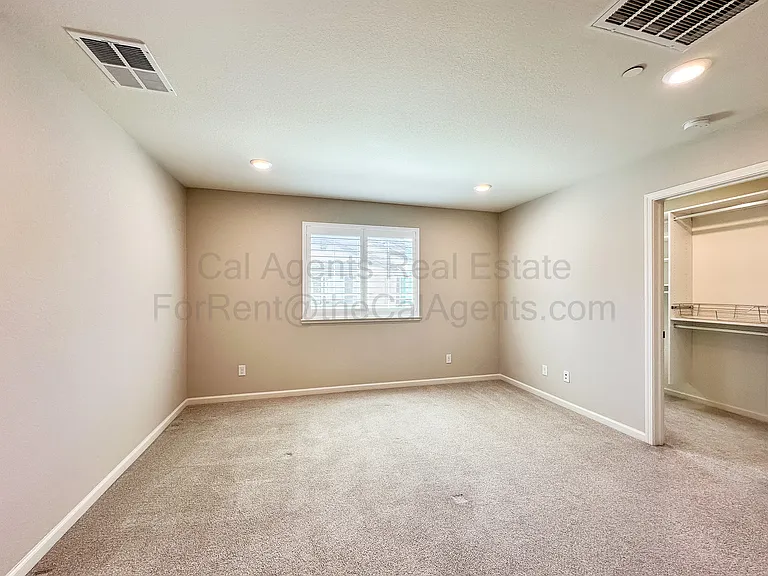 3331 Rosenblatt St — Photo 9