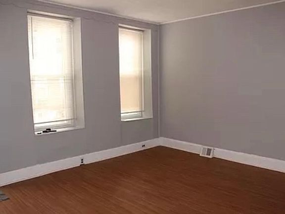 4th image of 129 Ripka St