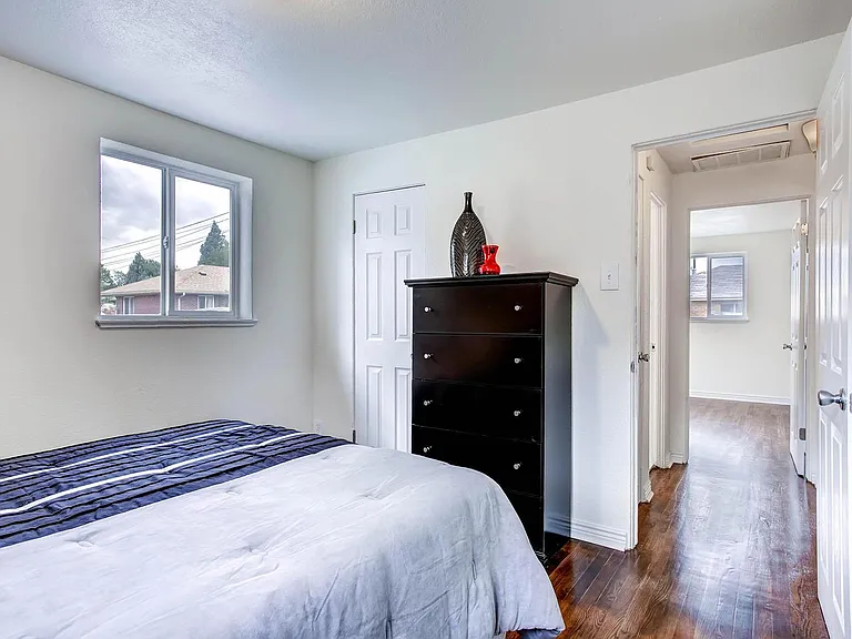 3627 Holly St — Photo 10