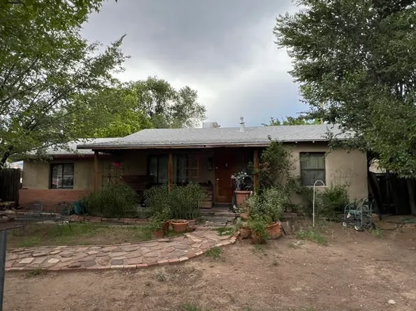 2235 Wilbur Rd SW, Albuquerque, NM 87105