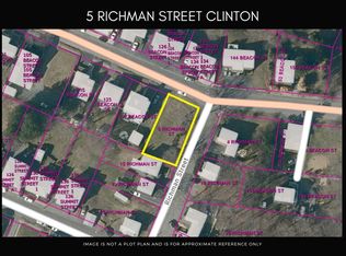5 Richman St, Clinton, MA 01510