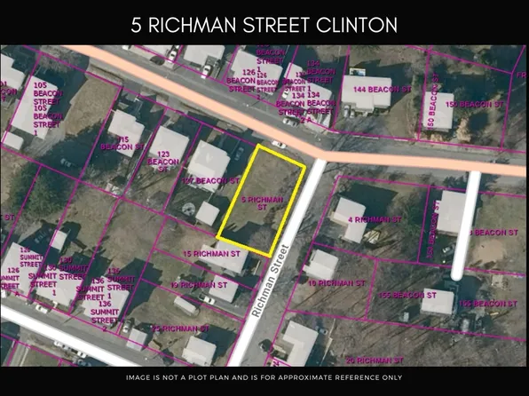 5 Richman St, Clinton, MA 01510
