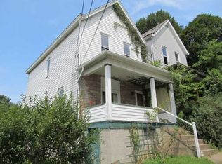 201 N 8th Jnt Pl, Jeannette, PA 15644