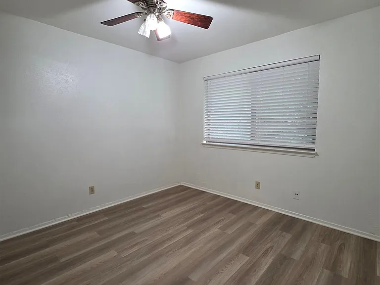 10909 Hillside Oak Ln — Photo 18
