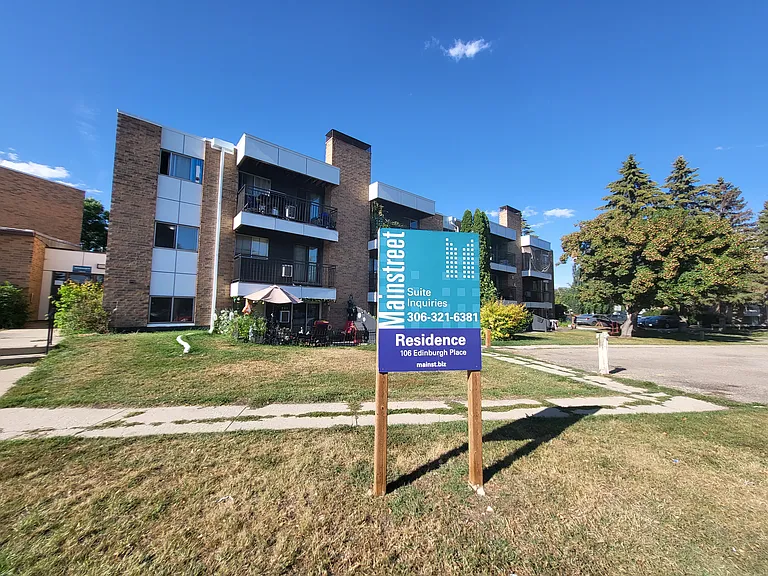 118 Edinburgh Pl — Photo 8