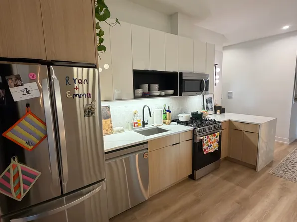 2254 N Sawyer Ave #1S, Chicago, IL 60647