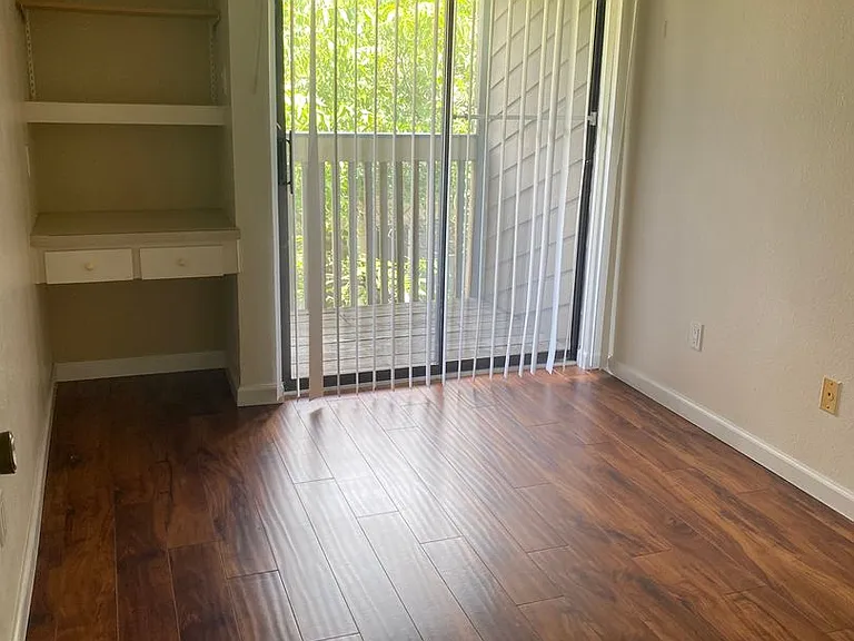 612 Park Pl — Photo 15