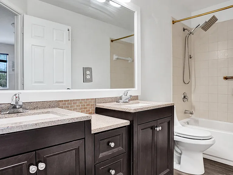 3911 Shoma Dr — Photo 6