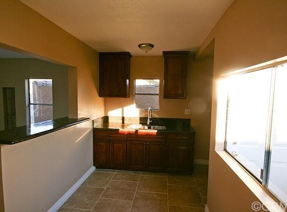 5th image of 752 W 104th St