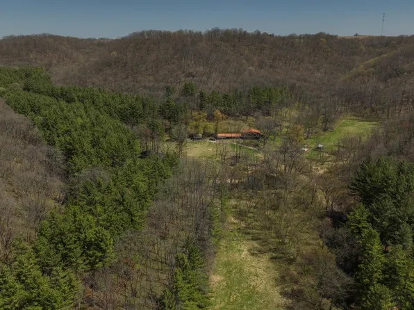 17658 Forest Ln, Muscoda, WI 53573