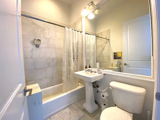 Rented by Compass | media 33