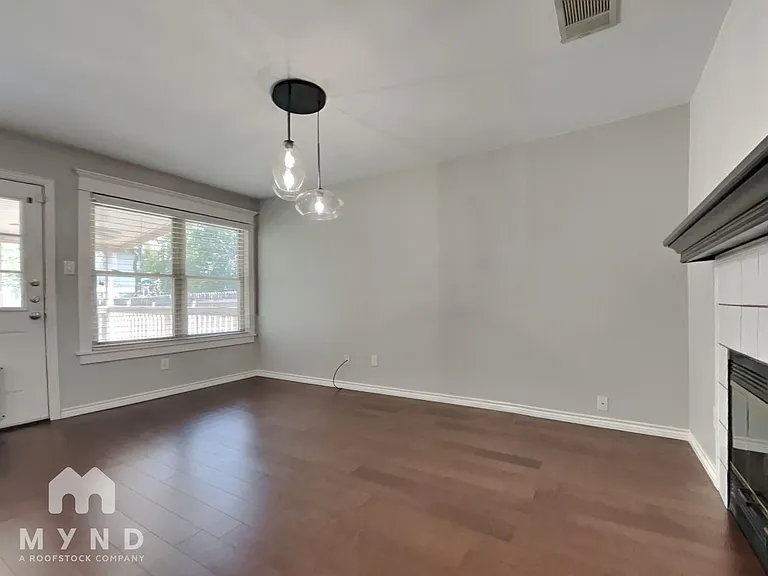 8709 Verona Trl — Photo 9
