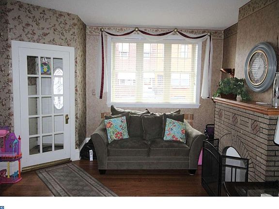 5th image of 2515 E Somerset St