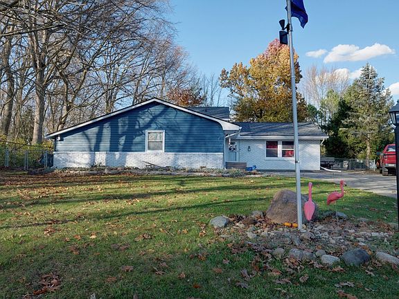 2nd image of 940 Amboise Dr