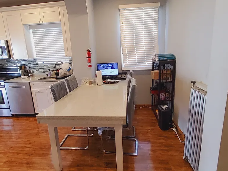 613 3rd Ave #1 — Photo 4